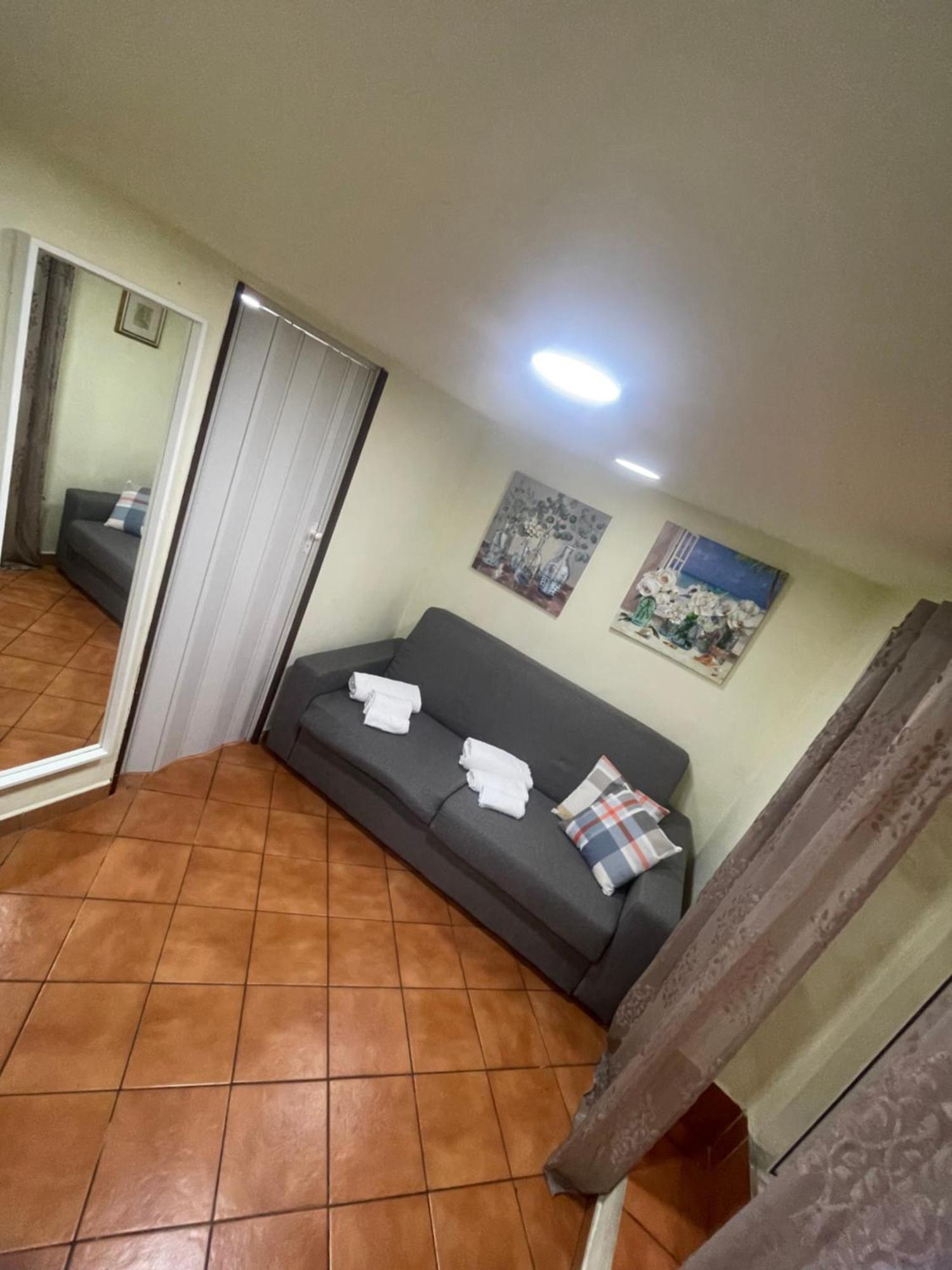 Centro Storico Casa Mari' Apartment *